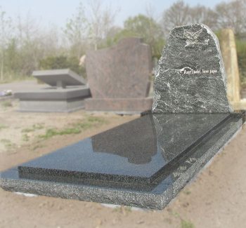 Ruwe grafsteen R115
